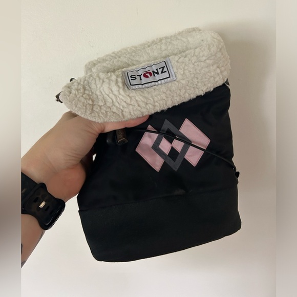 Black Stonz Size Large With Pink Diamonds - Picture 2 of 11